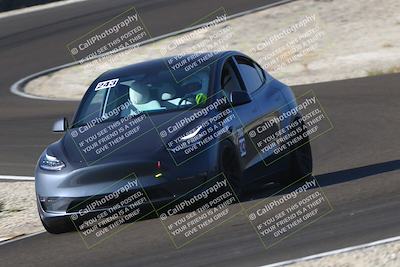 media/Nov-08-2025-Speed Ventures (Sat) [[1c7a6332f5]]/TC B/Session 1 (Turn 3)/